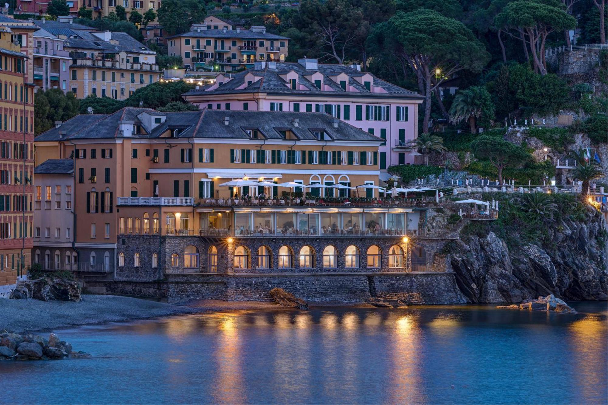Hotel Cenobio Dei Dogi Камогли Екстериор снимка