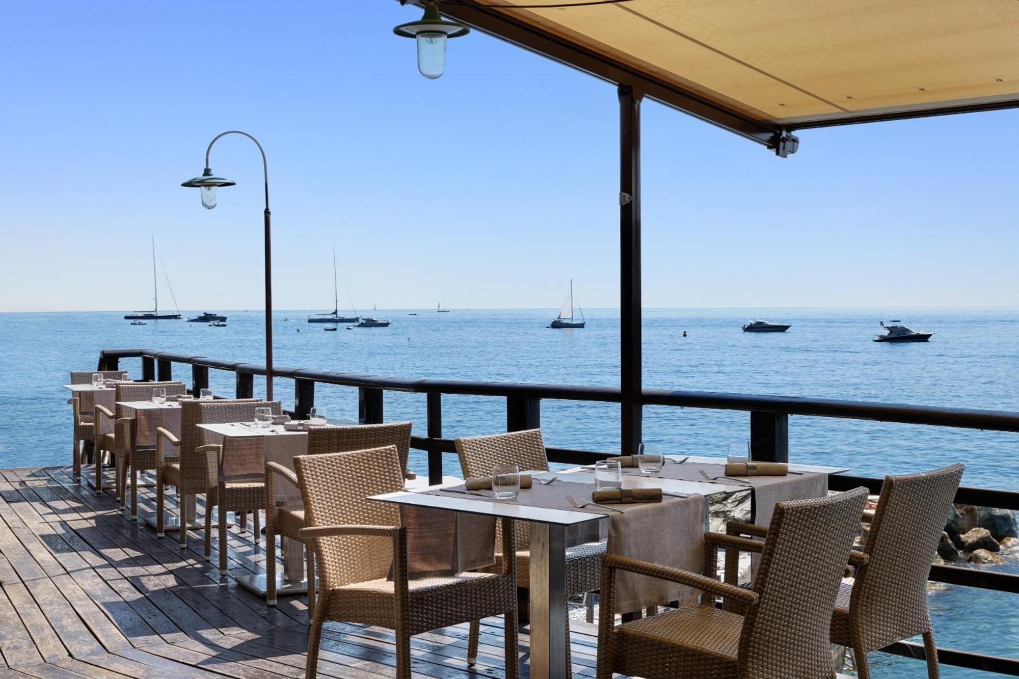 Hotel Cenobio Dei Dogi Камогли Екстериор снимка