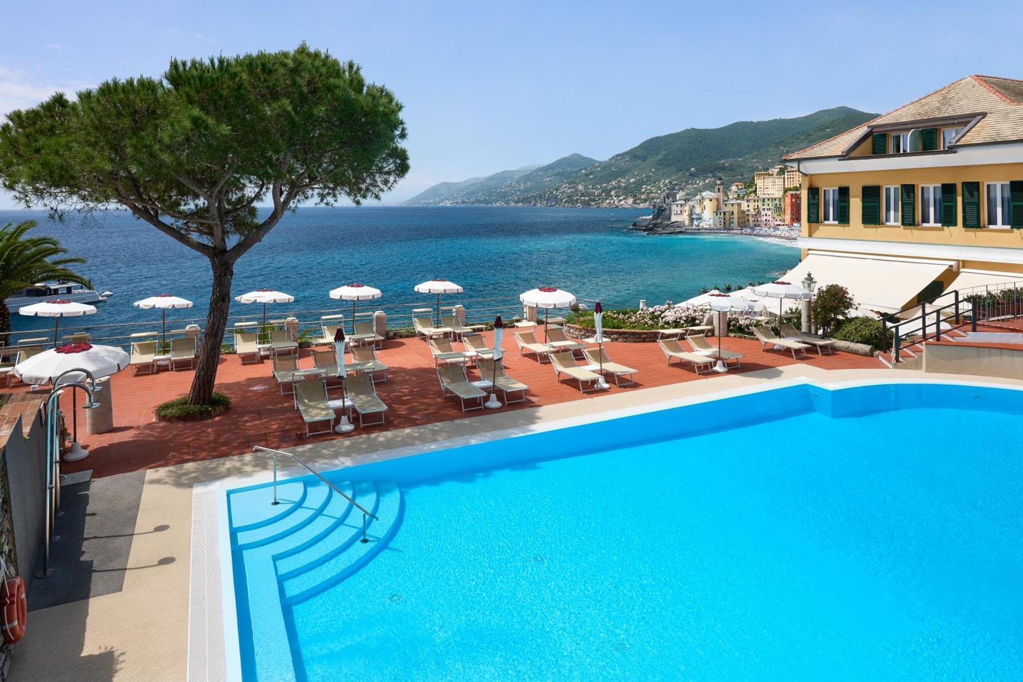 Hotel Cenobio Dei Dogi Камогли Екстериор снимка