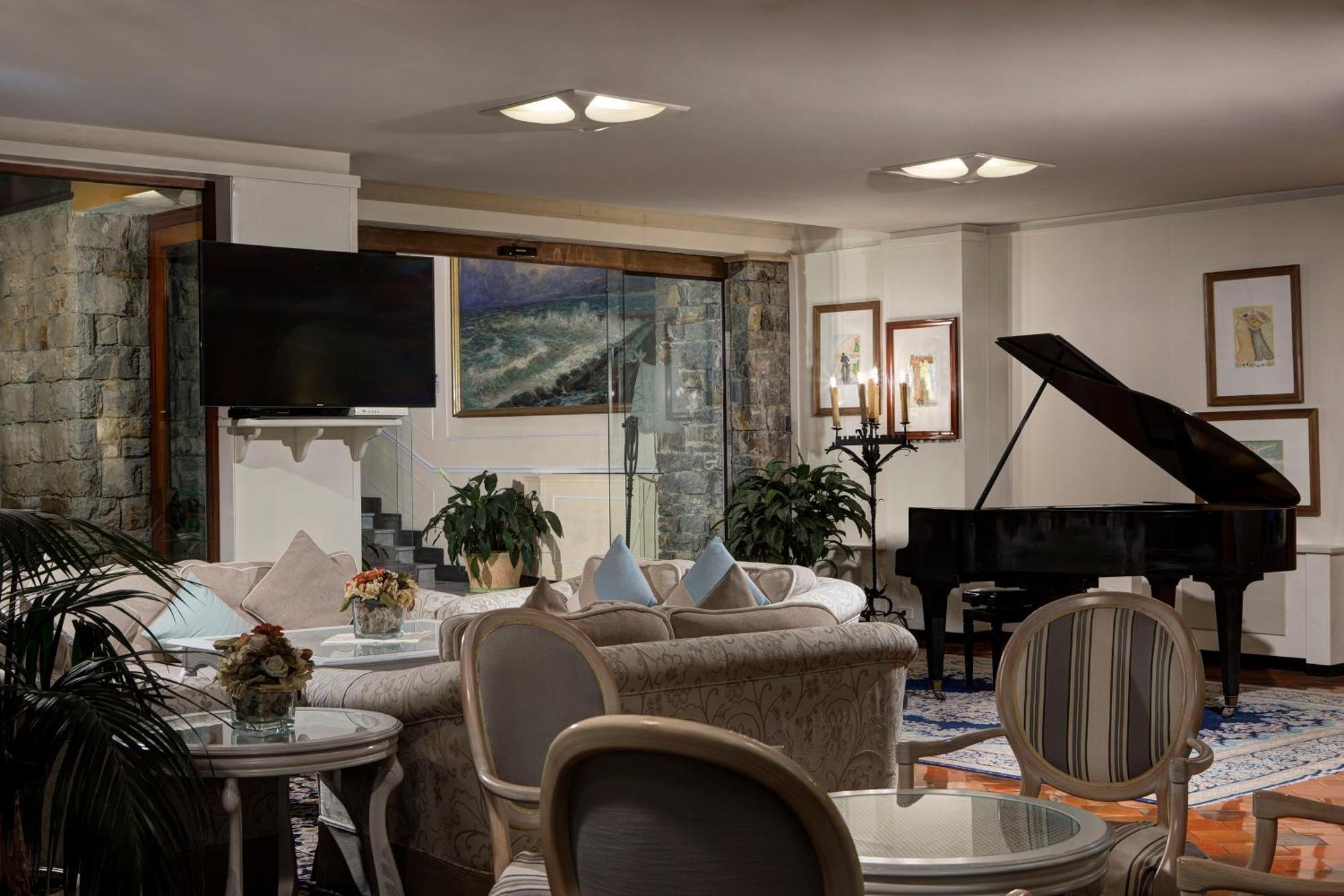Hotel Cenobio Dei Dogi Камогли Екстериор снимка