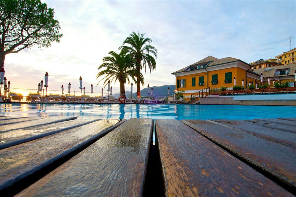 Hotel Cenobio Dei Dogi Камогли Екстериор снимка
